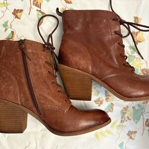 Sofft Chestnut Leather Ankle Booties